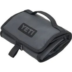 Yeti Daytrip Lunch Bag 16 Yeti Daytrip Lunch Bag -Outdoor Sports Store CHA D8