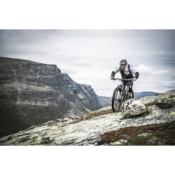 Hestra Windstopper Tracker - 5 Finger Bike Gloves - Black/black -Outdoor Sports Store hestra windstopper tracker 5 finger bike gloves black black 9 1552683