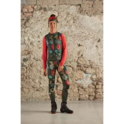 Maloja RaukeM. Adventure Thermal Hybrid Women's Tights - Midnight Stars 8810 5 Maloja RaukeM. Adventure Thermal Hybrid Women's Tights - Midnight Stars 8810 -Outdoor Sports Store maloja raukem 1530748