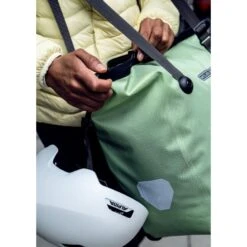 ORTLIEB Bike-Shopper - QL2.1 Bike Pannier - 20L - Pistachio -Outdoor Sports Store ortlieb bike shopper 4 946190
